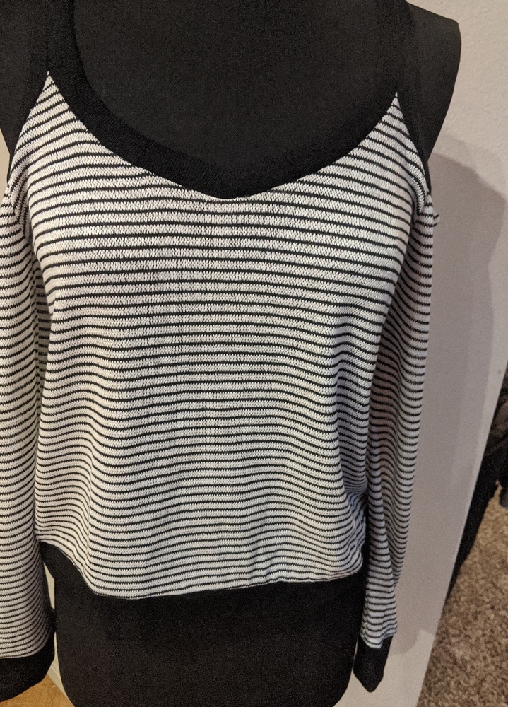 BNWT Cold-shoulder striped top